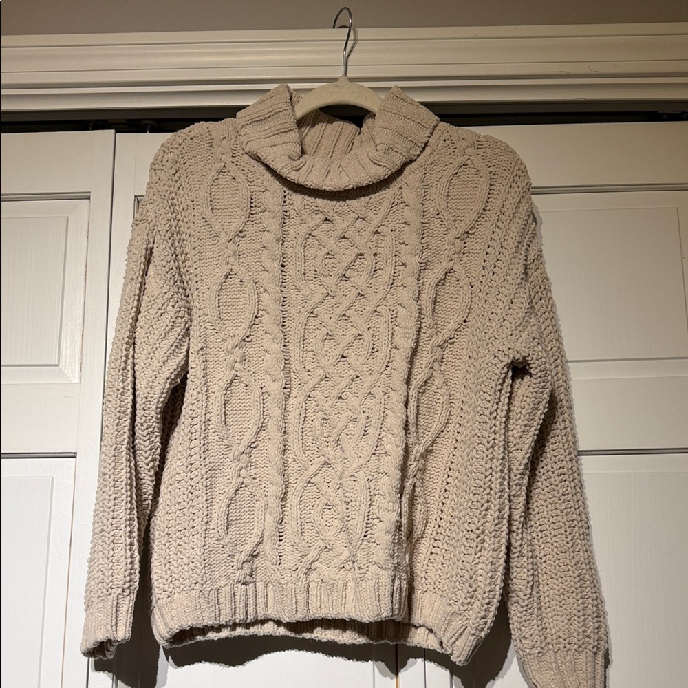 Chunky Cable Turtleneck Sweater in Cream